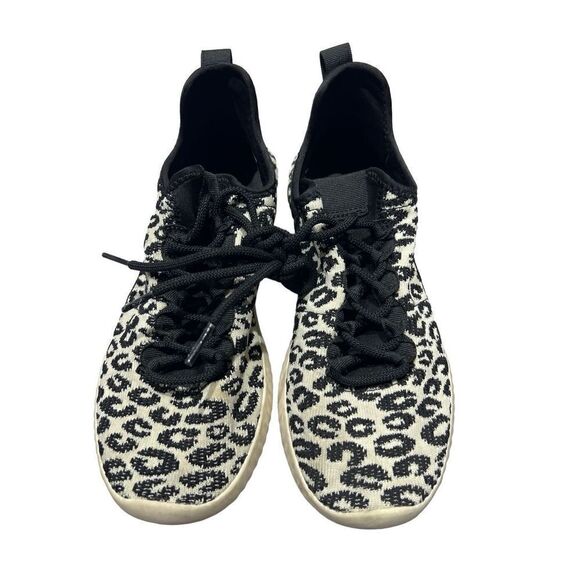 torrid Shoes - Torrid Womens Leopard Print Lace Up Round Toe Sneaker Black White Size 9.5WW